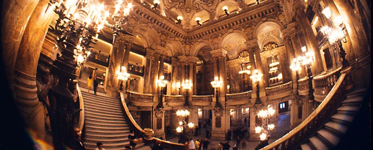 L'opéra Garnier de Paris circa 1965 by Jean-Pierre Ducatez - ref. 39395 et 40324 - © All uses and rights reserved by Ducatez.